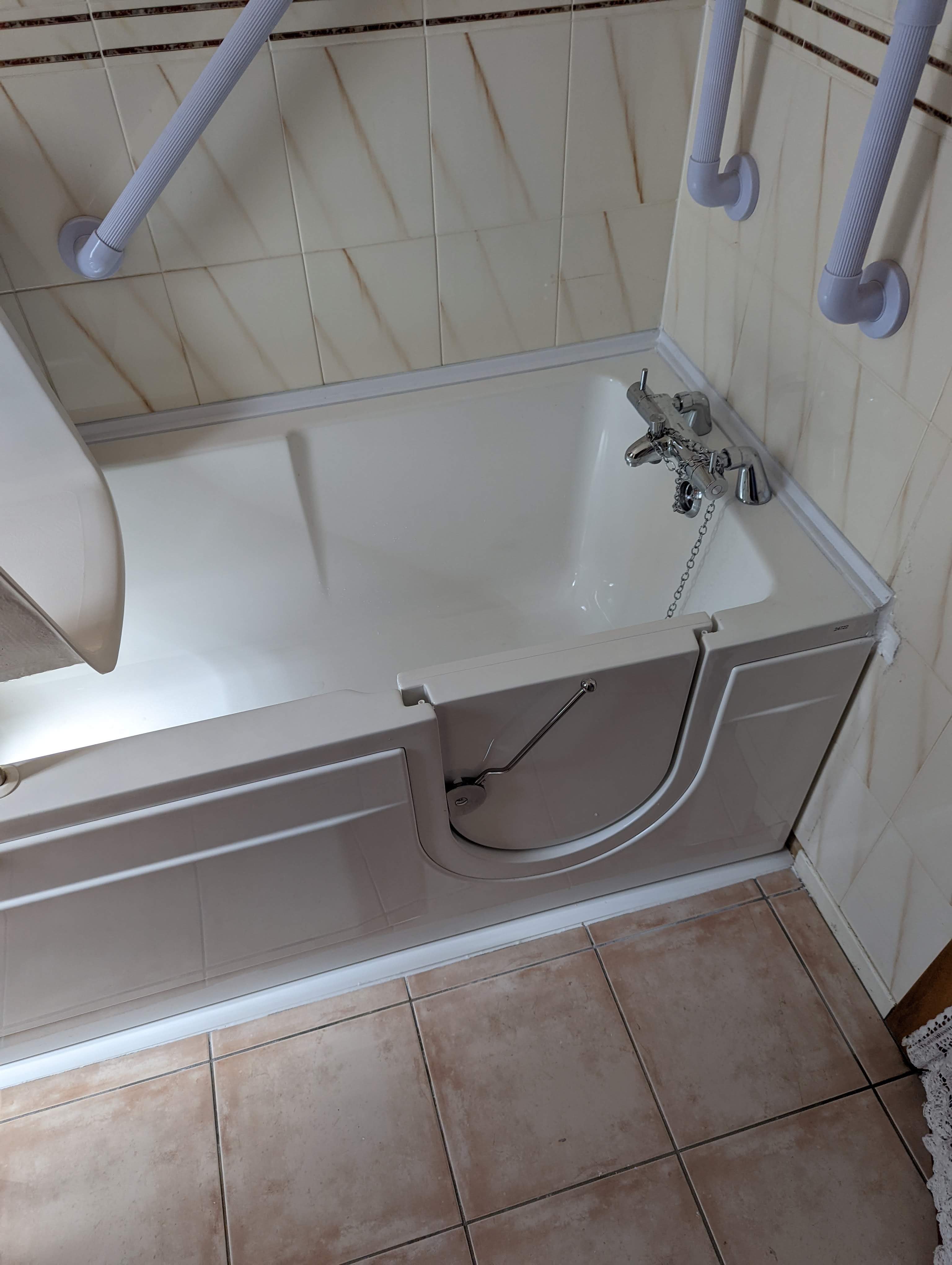 Bathroom installation 315 by Bathroom Adaptations