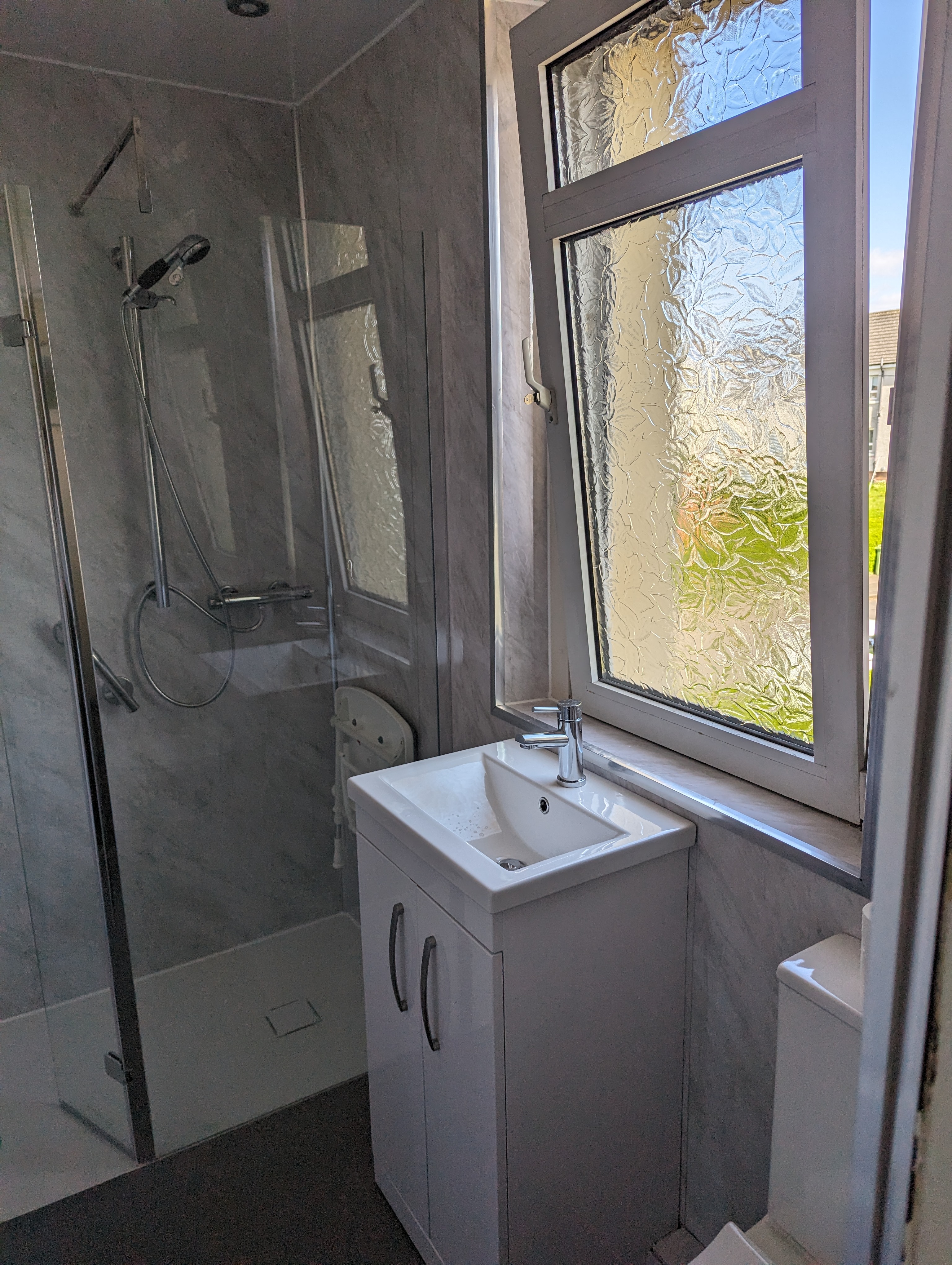 Bathroom installation 577 by Bathroom Adaptations