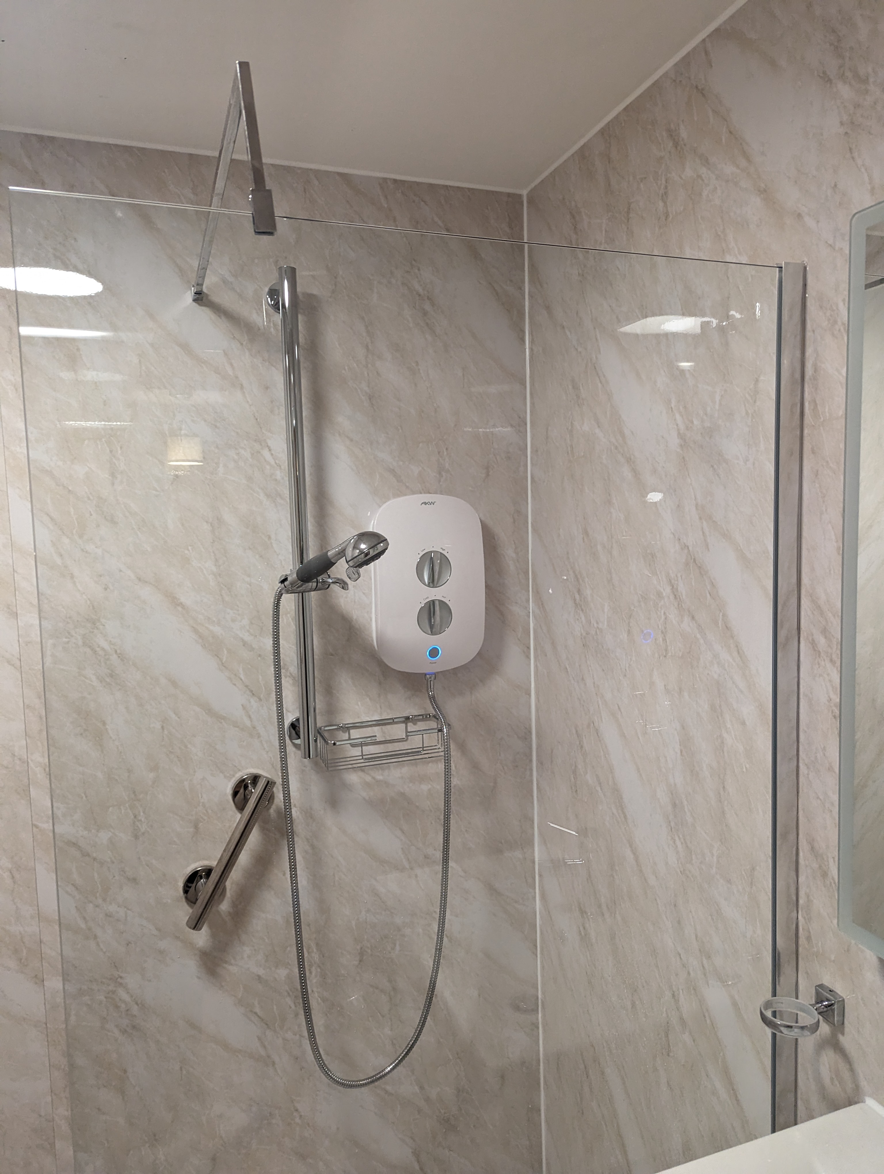 Bathroom installation 595 by Bathroom Adaptations
