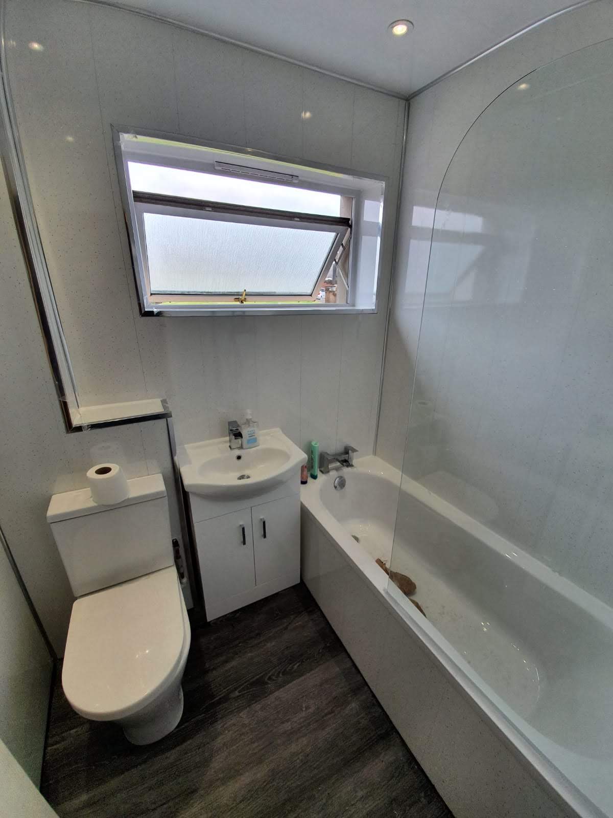 Bathroom installation 489 by Bathroom Adaptations